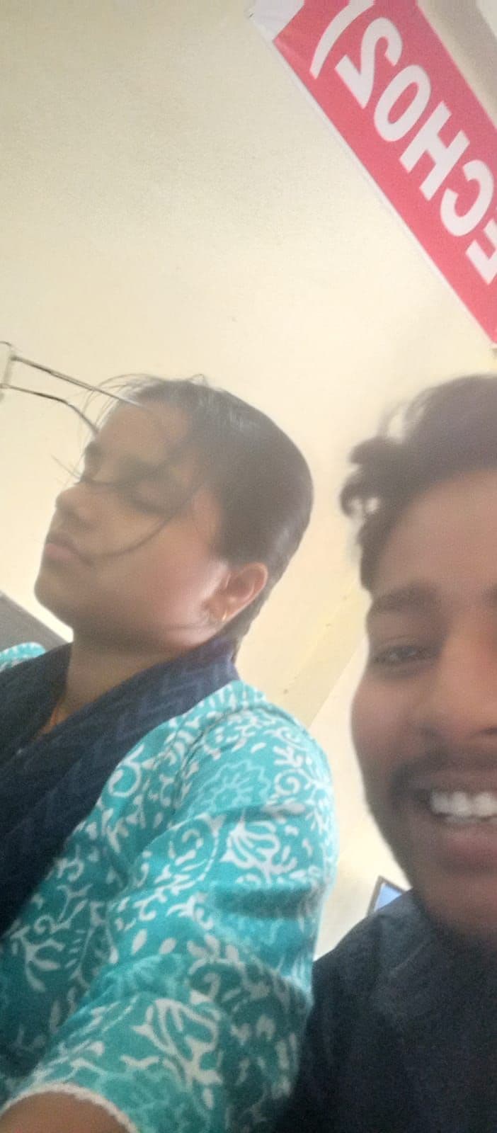 इंटरनेट पर क्यों चर्चा में हैं गढ़वा के रूपेश और स्नेहा? जानिए 'Maa Garhdevi AI' बनाने वाले इस कपल के बारे में